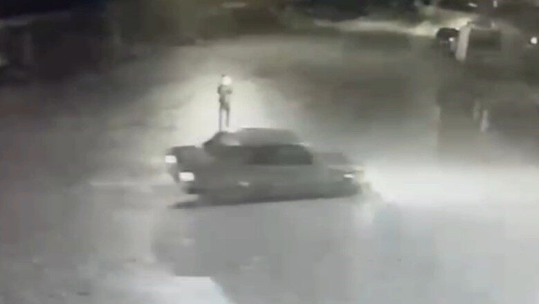 Mersin’de Drift Yapan Sürücüye 58 Bin 217 TL Para Cezası Uygulandı, Belgesine El Konuldu Mersin’de Drift Yapan Sürücüye 58 Bin 217 TL Para Cezası Uygulandı, Belgesine El Konuldu