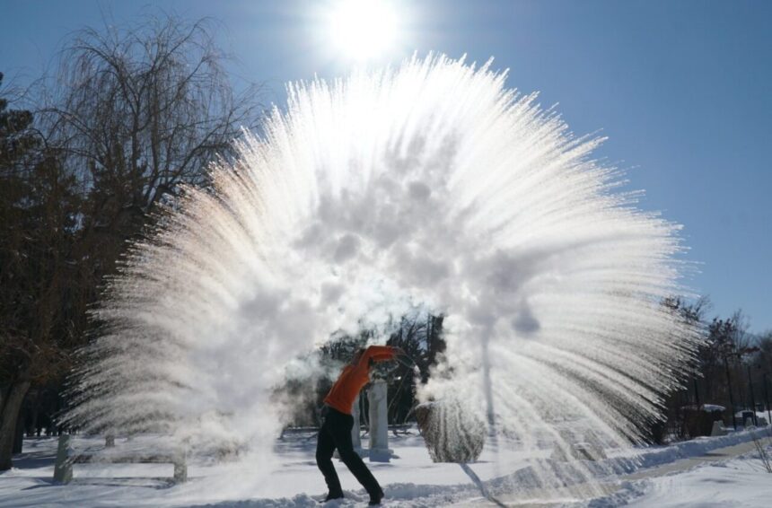 Meteoroloji 12. Bölge Müdürlüğü’nden Erzincan ve Erzurum için kar, rüzgar ve çığ uyarısı yapıldı.
