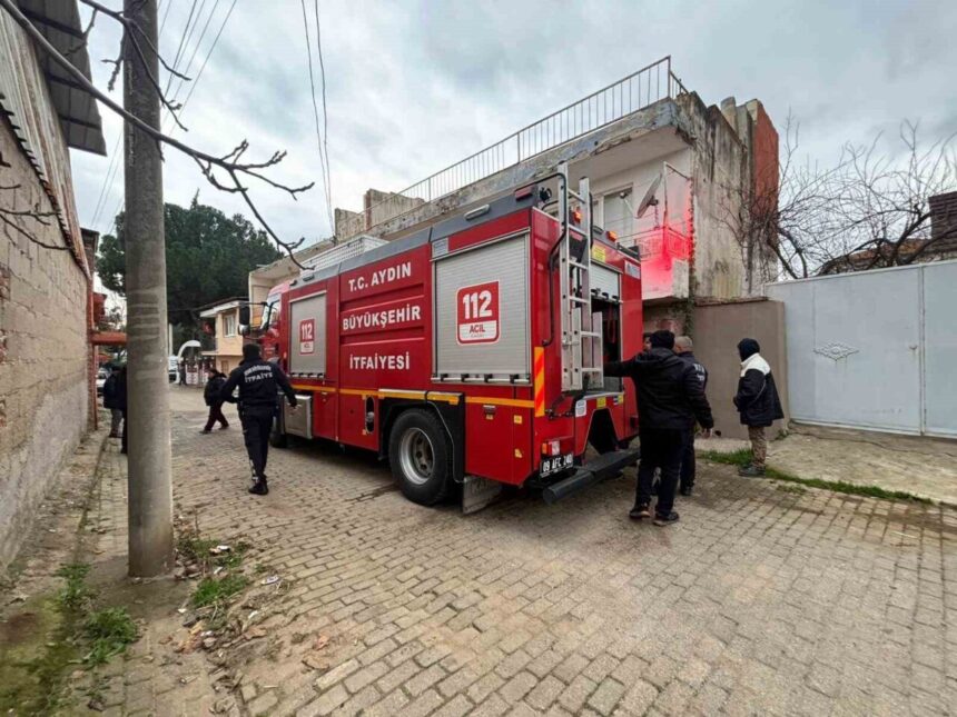 Efeler’de metruk binada başlayan yangın, itfaiye ekiplerinin hızlı müdahalesiyle kontrol altına alındı.
