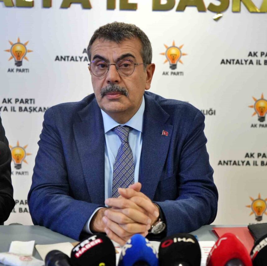 Bakan Tekin: “Bugünkü yolsuzluklar, 1994 İstanbul seçimlerindeki skandalı aşıyor” Bakan Tekin: “Bugünkü yolsuzluklar, 1994 İstanbul seçimlerindeki skandalı aşıyor”