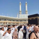 Miraç Kandili’nde Müslümanlar Kâbe’de yoğunluk oluşturdu, umreciler manevi atmosferi yaşadı.