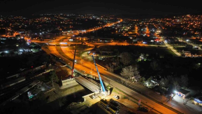 Bursa’da Ulaşım Sorunlarına Çözüm İçin Geçit Köprüsü İnşaatı Devam Ediyor Bursa’da Ulaşım Sorunlarına Çözüm İçin Geçit Köprüsü İnşaatı Devam Ediyor