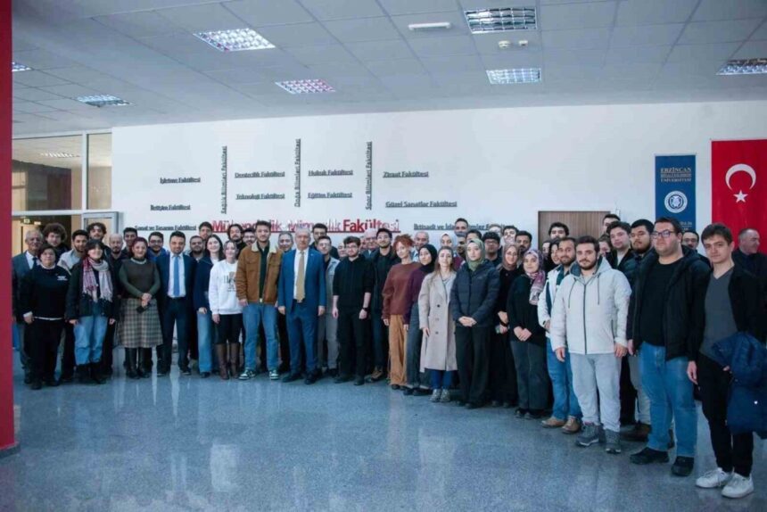 Rektör Prof. Dr. Akın Levent, mühendislik öğrencileriyle mezuniyet sonrası iş imkanları üzerine görüştü. Rektör Prof. Dr. Akın Levent, mühendislik öğrencileriyle mezuniyet sonrası iş imkanları üzerine görüştü.