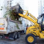 Muratpaşa Belediyesi, çevre kirliliği nedeniyle 162 kişi ve 71 işletmeye 1.4 milyon lira ceza kesti.