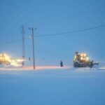 Muş’ta yoğun kar yağışı sebebiyle 121 köy yolunda ulaşım kesildi.