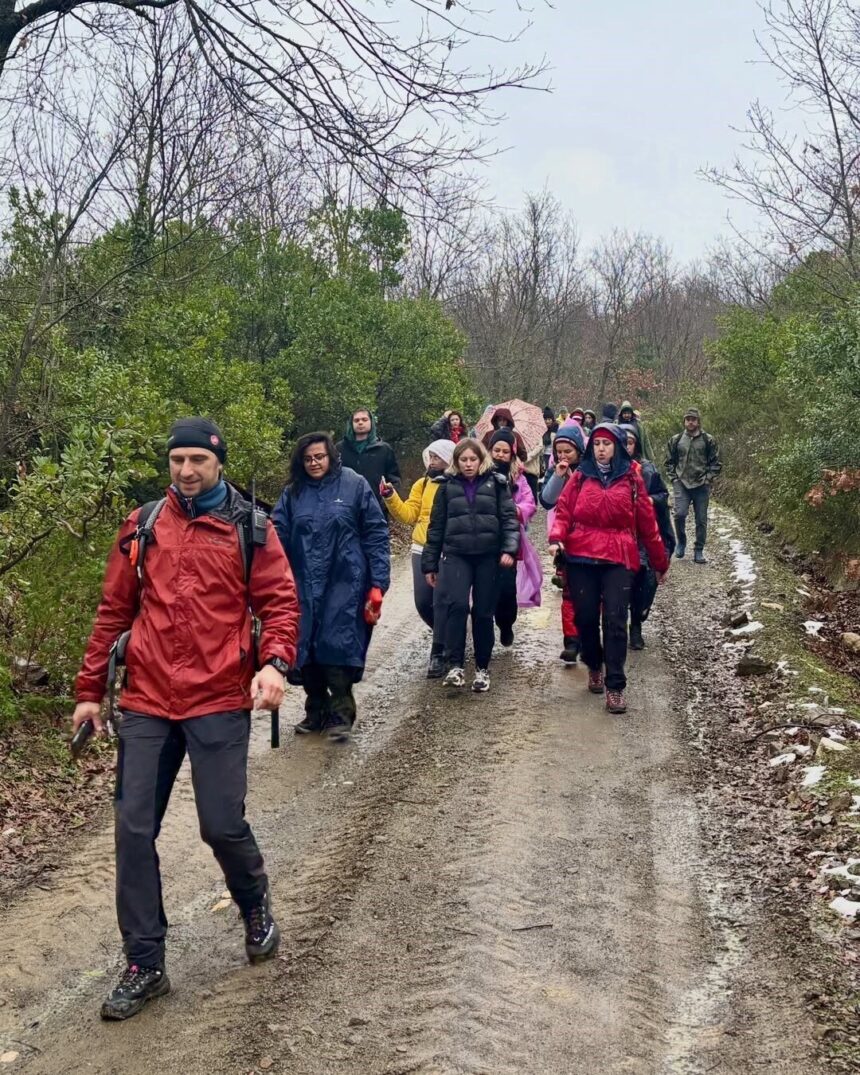 Nilüfer Belediyesi’nin doğa yürüyüşünde, Mysia Yolları’nda spor tutkunları bir araya geldi. Nilüfer Belediyesi’nin doğa yürüyüşünde, Mysia Yolları’nda spor tutkunları bir araya geldi.