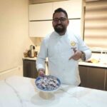 Şef Mevlüt Ölmez, Niğde’nin yöresel ürünleriyle doğal elmalı cezerye üretti.