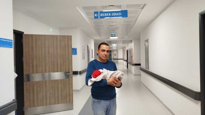Niğde’de 2023’ün ilk bebeği hastanede 00.55’te doğan kız bebek oldu.