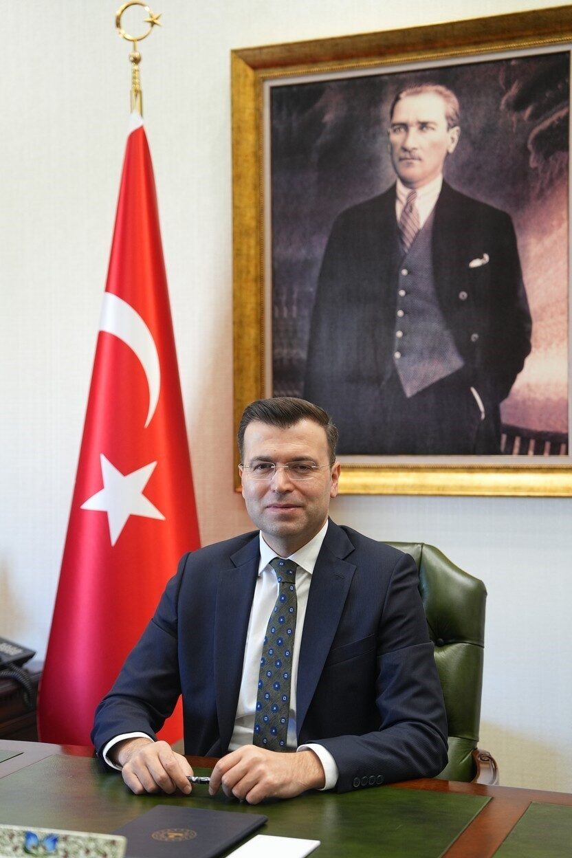 Cumhurbaşkanı Erdoğan’ın imzasıyla yayımlanan kararnamede Niğde Valisi değişti. Cumhurbaşkanı Erdoğan’ın imzasıyla yayımlanan kararnamede Niğde Valisi değişti.