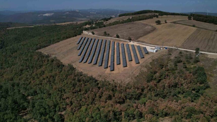Nilüfer Belediyesi, 2025’te 2.207 MW elektrik üretimini yüzde 19 artırarak 1.324 ton karbon salınımını önledi.
