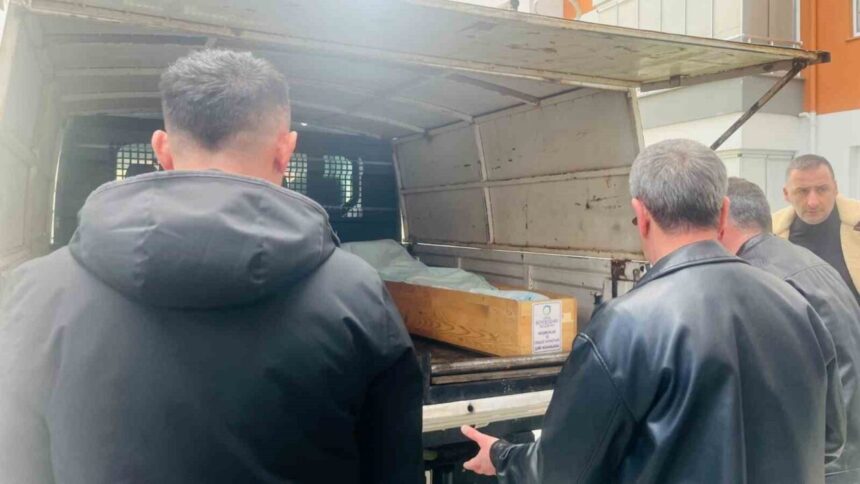 Ünye’de evinde hareketsiz bulunan kişi yaşamını yitirdi Ünye’de evinde hareketsiz bulunan kişi yaşamını yitirdi