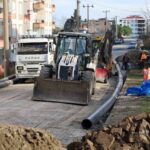 Gülyalı’da içme suyu altyapısını güçlendirmek için yenileme çalışmaları başlanıldı.