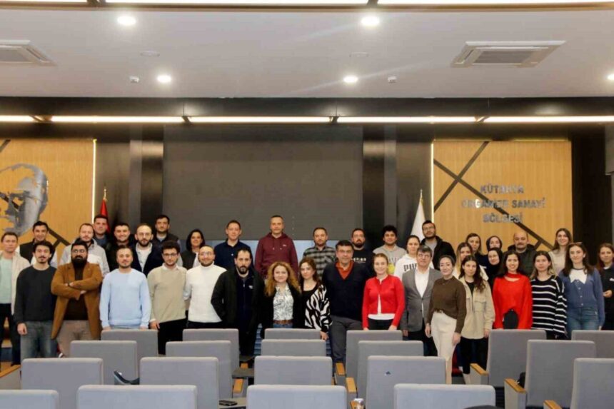 Kütahya Organize Sanayi Bölgesi, 2026’da mesleki gelişimi desteklemeye devam ediyor. Kütahya Organize Sanayi Bölgesi, 2026’da mesleki gelişimi desteklemeye devam ediyor.