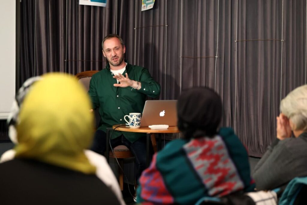 Osmangazi Belediyesi, e-ticaret için eğitim programı düzenliyor.