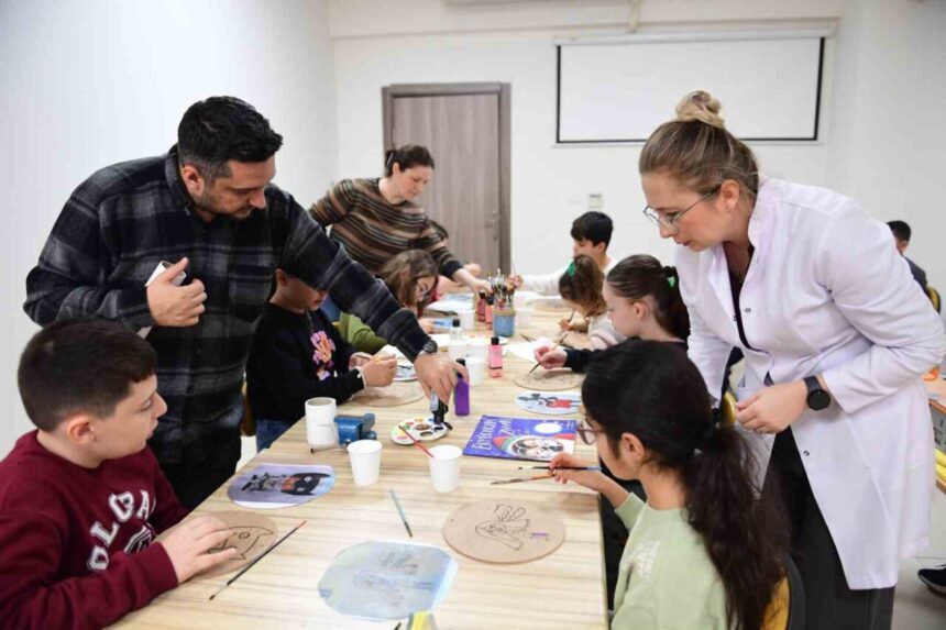 Osmangazi Belediyesi’nden “Oku-Çiz Gönder Ben Maker ile Tasarlayalım” atölyesi çocukları destekliyor. Osmangazi Belediyesi’nden “Oku-Çiz Gönder Ben Maker ile Tasarlayalım” atölyesi çocukları destekliyor.