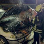 Kayseri’de tamir sonrası çalıştırılan otomobil alev aldı, yangın kısa sürede söndürüldü.