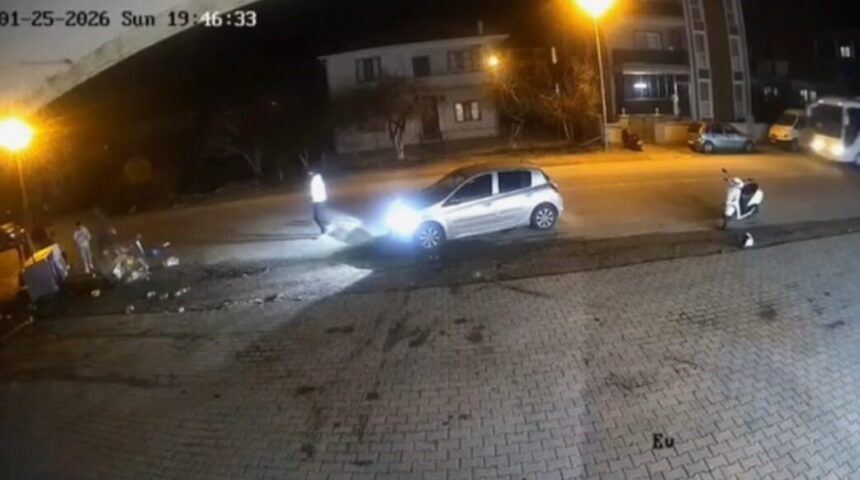 Dalaman’da bisikletli çocuğa otomobil çarptı, 9 yaşındaki B.C. ağır yaralandı. Dalaman’da bisikletli çocuğa otomobil çarptı, 9 yaşındaki B.C. ağır yaralandı.