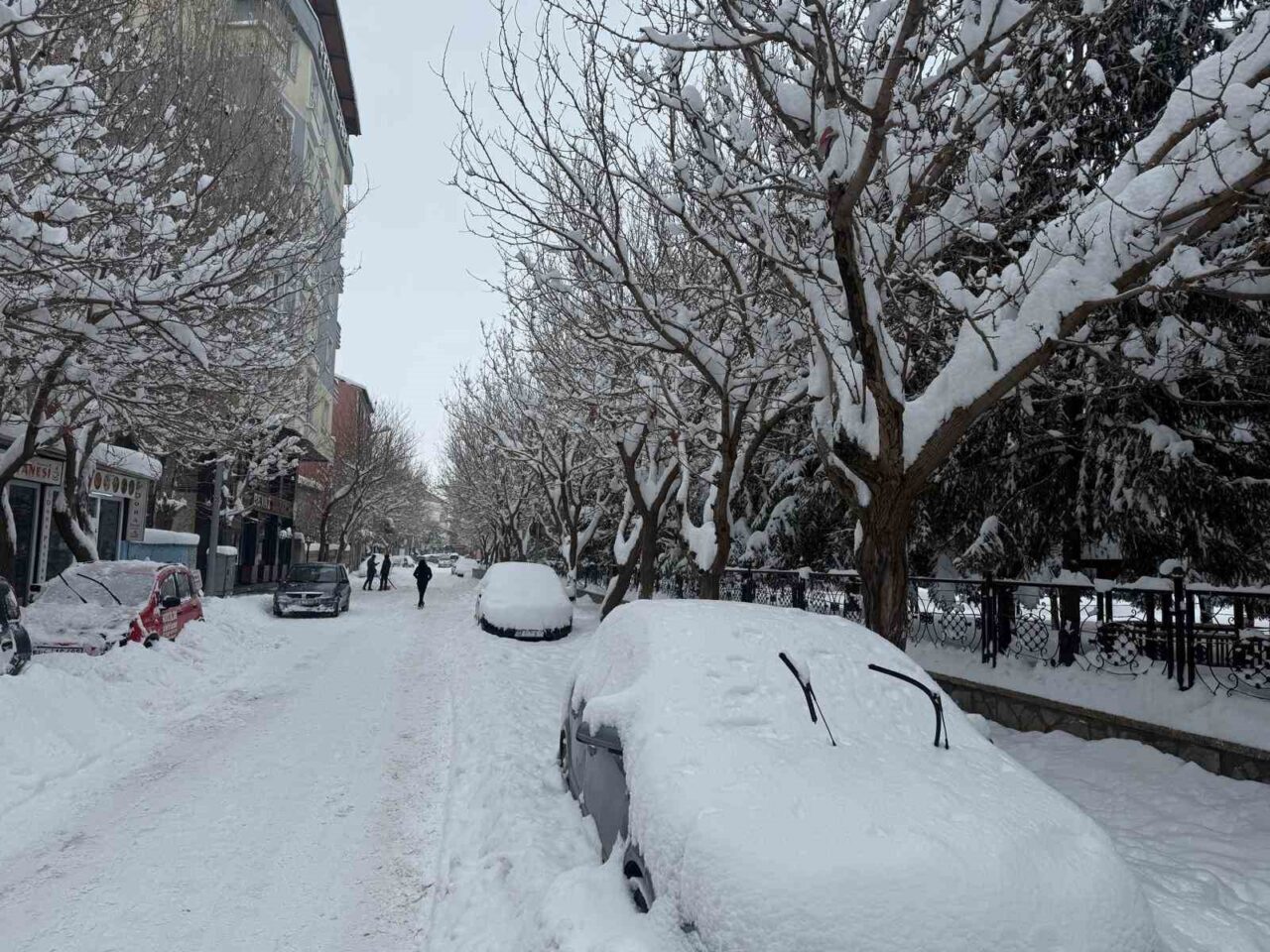 Patnos’ta kar ve dondurucu soğuk yaşamı olumsuz etkiliyor.