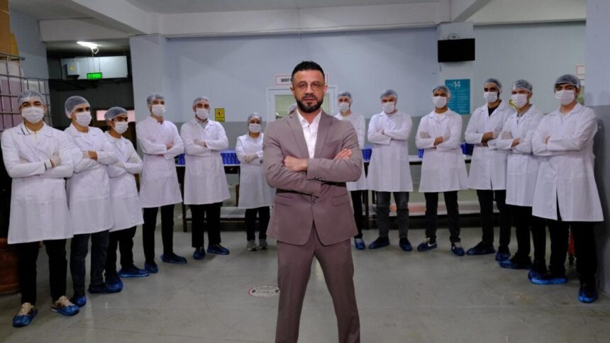 Saç dökülmesine karşı yeni bir çözüm sunan URAW Kozmetik, geliştirdiği ürünle dikkat çekiyor. Saç dökülmesine karşı yeni bir çözüm sunan URAW Kozmetik, geliştirdiği ürünle dikkat çekiyor.