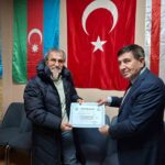 Eskişehir’de Dr. Hüseyin Seçkin, konferansta sağlıklı yaşam ipuçlarını paylaştı.