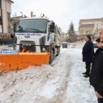 Şahinbey Belediyesi karla mücadele çalışmalarını kesintisiz sürdürüyor