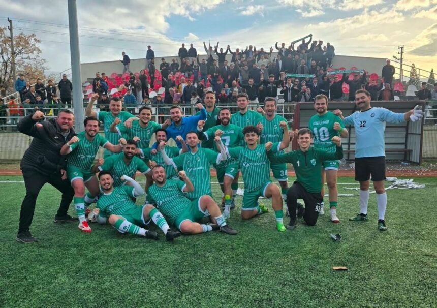 Salihli Kösealispor, Manisa 1. Amatör Lig’de şampiyonluğu bir hafta önceden ilan etti. Salihli Kösealispor, Manisa 1. Amatör Lig’de şampiyonluğu bir hafta önceden ilan etti.