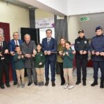 Salihli’de Beceri Atölyesi Müzik Sınıfı, Kaymakam Güldoğan’ın katılımıyla açıldı.