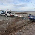 Afyonkarahisar’da otomobilin takla atması sonucu 14 yaşında bir çocuk da dahil 2 kişi yaralandı.