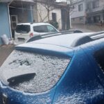 Sarıgöl’de sabah saatlerinde etkili olan kar, yüksek kesimleri beyaza bürüdü.