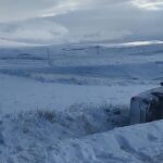 Sarıkamış’ta otomobilin direksiyon hakimiyetinin kaybolması sonucu takla atıldı, sürücü yaralandı.