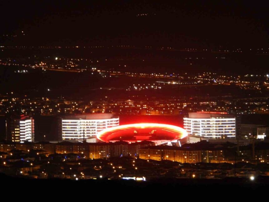 Erzurum Şehir Hastanesi kapalı otopark sorununa yönelik yeni düzenleme duyurdu. Erzurum Şehir Hastanesi kapalı otopark sorununa yönelik yeni düzenleme duyurdu.