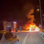 Bursa’da otomobilin motorunda yangın çıktı, araç kullanılamaz hale geldi.