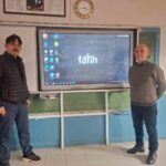 Sarıgöl’deki Sığırtmaçlı İlkokulu’na iki yeni akıllı tahta kazandırıldı, eğitimde verim artacak.