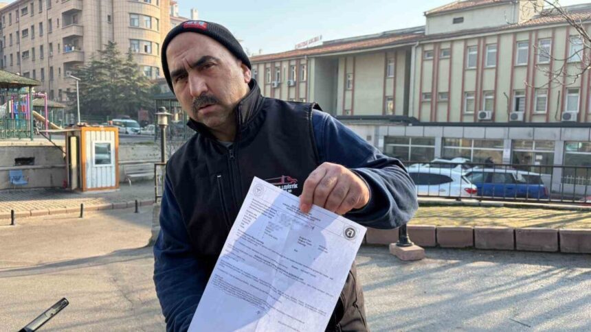 Elmadağ’daki mobilya fabrikasında sigortasız çalışan işçi, patron ve oğlundan darp edildiğini öne sürdü. Elmadağ’daki mobilya fabrikasında sigortasız çalışan işçi, patron ve oğlundan darp edildiğini öne sürdü.