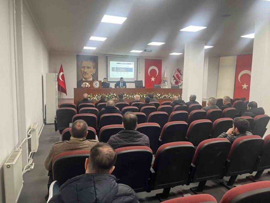 Siirt TSO’da KOSGEB Girişimci Destek Programı hakkında bilgilendirme toplantısı düzenlendi. Siirt TSO’da KOSGEB Girişimci Destek Programı hakkında bilgilendirme toplantısı düzenlendi.