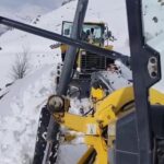 Sincik’te yoğun kar yağışı nedeniyle kapanan köy yolları açılmaya başlandı.