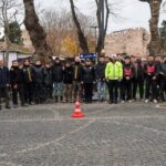 Sinop’ta Trafik Güvenliğini Artırmak İçin Motosikletli Kuryelere Bilgilendirme Faaliyeti Düzenlendi