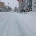 Şırnak’ta yoğun kar yağışı ve buzlanma nedeniyle eğitime 1 gün ara verildi.