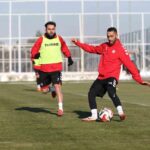 Özbelsan Sivasspor, Erzurumspor’la oynayacağı maçın hazırlıklarına antrenmanla devam etti.
