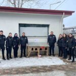 Sivrice Emniyet Müdürlüğü personeli, sokak kedilerini korumak için kedi evi inşa etti.