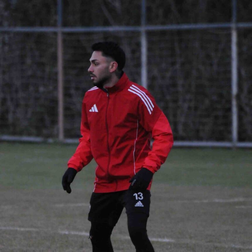 Somaspor, 2. Lig Kırmızı Grup’ta yeni teknik direktörü Cafer Elek yönetiminde ikinci devre hazırlıklarına başladı.