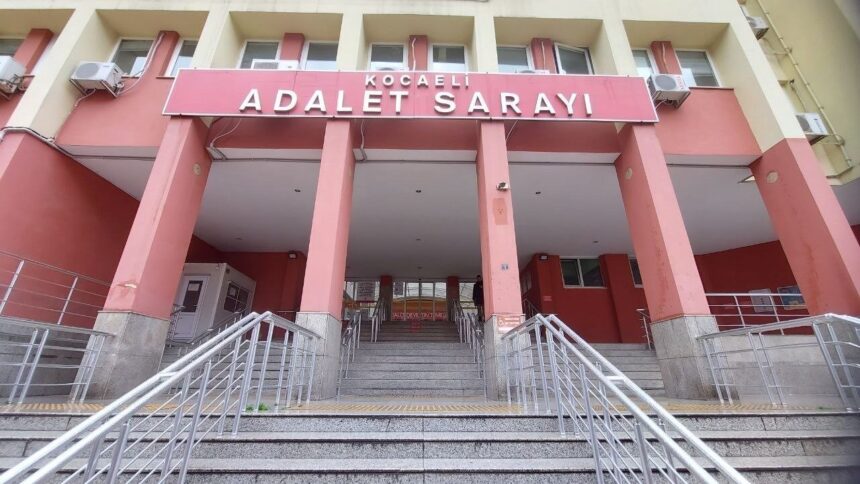 Kocaeli’de halterci Vahdet Bekir Gencan’a yönelik silahlı saldırıyla ilgili dört sanık hakim karşısına çıktı. Kocaeli’de halterci Vahdet Bekir Gencan’a yönelik silahlı saldırıyla ilgili dört sanık hakim karşısına çıktı.