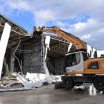 Osmangazi Belediyesi, Demirtaş Mahallesi’nde izinsiz inşa edilen kaçak depoların yıkımını gerçekleştirdi.