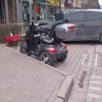 Tavşanlı’da trafik kazasında bir kişi yaralandı. Elektrikli motosiklet devrildi.
