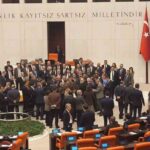 Meclis Genel Kurulunda yoklama tartışması: Oyu olmayan vekil adına oy pusulası gönderildi.