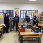 Tekirdağ Emniyet Müdürlüğü, Süleymanpaşa’daki okullarda karne törenlerine katılıp öğrencilere hediyeler verdi.