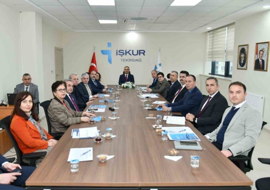Tekirdağ İl İstihdam ve Mesleki Eğitim Kurulu’nun Ocak Ayı Toplantısı Vali Soytürk Başkanlığı’nda Yapıldı Tekirdağ İl İstihdam ve Mesleki Eğitim Kurulu’nun Ocak Ayı Toplantısı Vali Soytürk Başkanlığı’nda Yapıldı