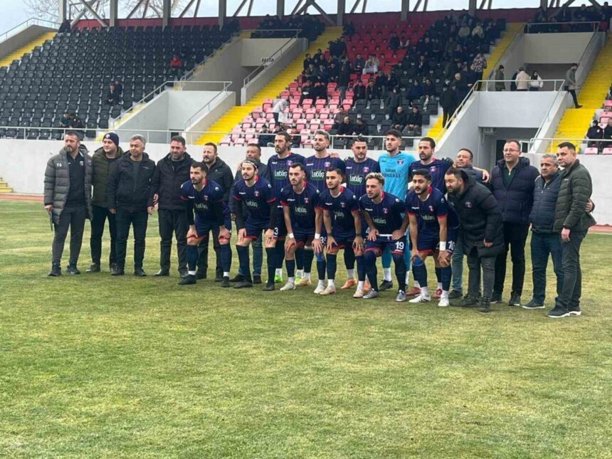 Tepecikspor, BAL’ın ilk devresini İznikspor’u 3-1 yenerek tamamladı.