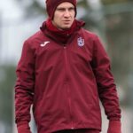 Trabzonspor, Kocaelispor maçı için çalışmalarına devam ediyor, Oulai da kadroya katıldı.