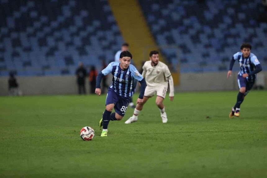 Adana Demirspor, Trendyol 1. Lig’in 22. haftasında Bandırmaspor’a 3-0 yenildi. Adana Demirspor, Trendyol 1. Lig’in 22. haftasında Bandırmaspor’a 3-0 yenildi.